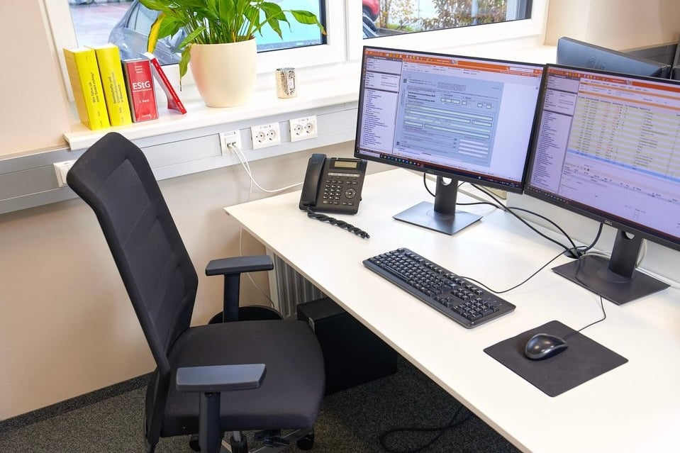 6183AC1B-C0E9-44AA-B35D-E6F7F9D30C5B_1_201_a-1